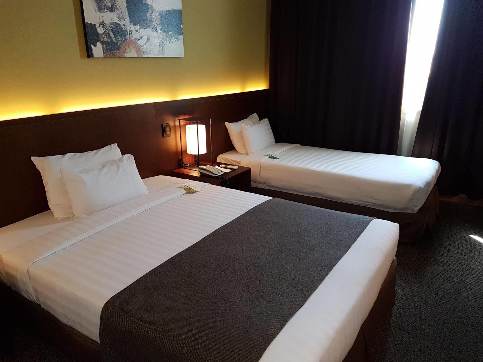 Best Western Incheon Royal Hotel Экстерьер фото