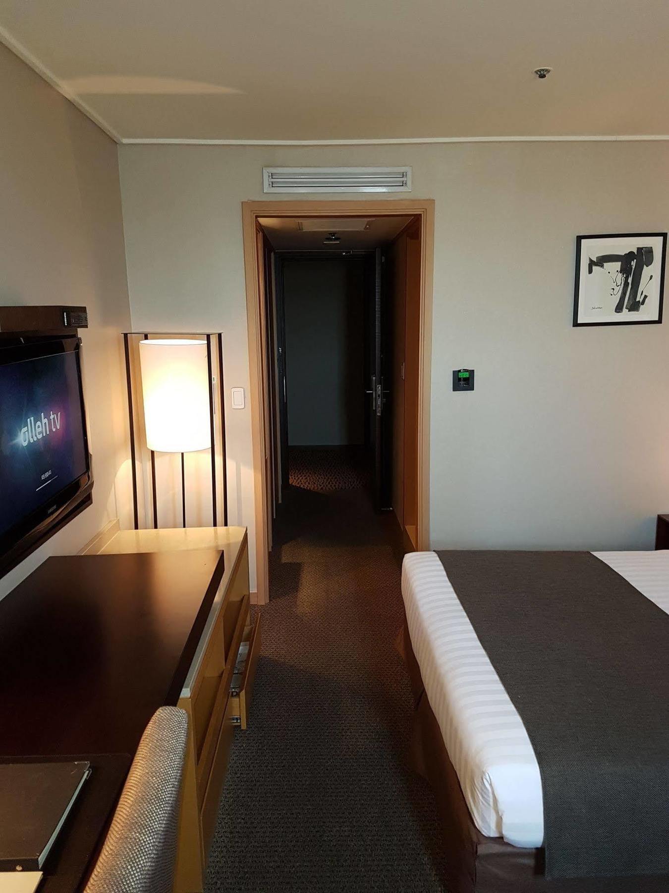 Best Western Incheon Royal Hotel Экстерьер фото